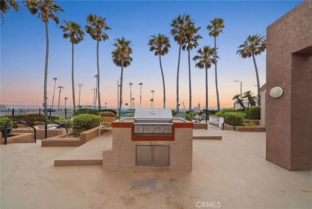 1200 Pacific Coast, Huntington Beach, CA 92648