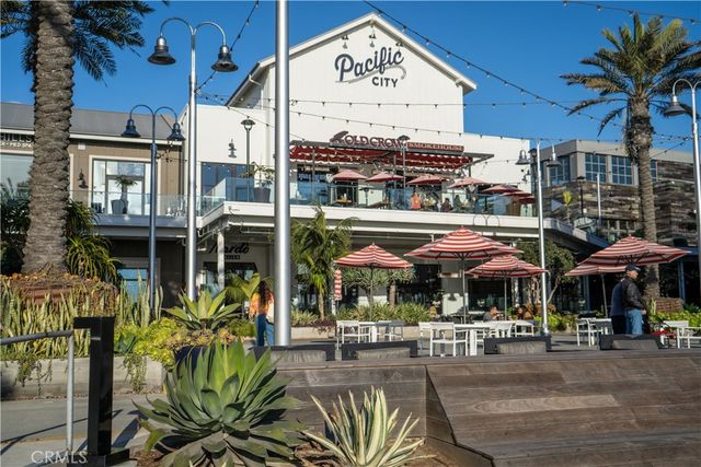 1200 Pacific Coast, Huntington Beach, CA 92648