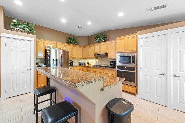 43555 Morning Star Court, La Quinta, CA 92253