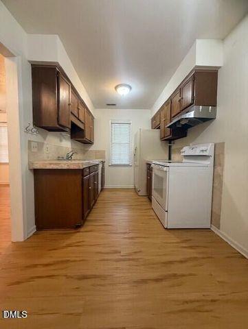 4117 The Oaks Drive, Raleigh, NC 27606