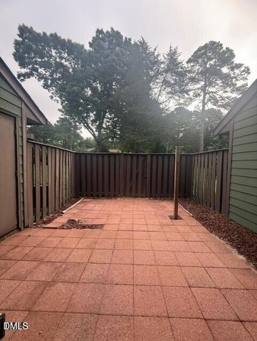 4117 The Oaks Drive, Raleigh, NC 27606