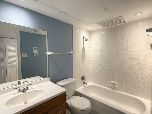 8523 Hearth Drive 19-34, Houston, TX 77054