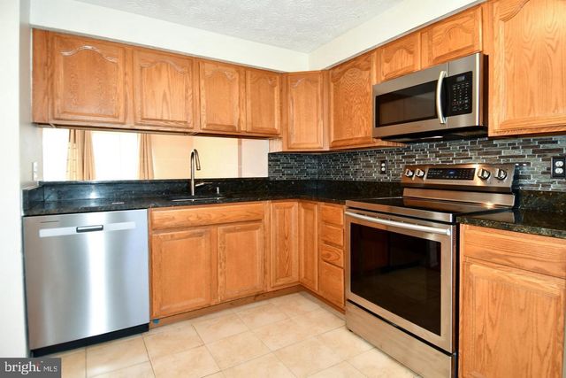 8417 CEDAR FALLS CT, Springfield, VA 22153