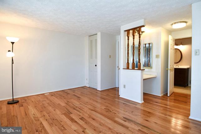 8417 CEDAR FALLS CT, Springfield, VA 22153