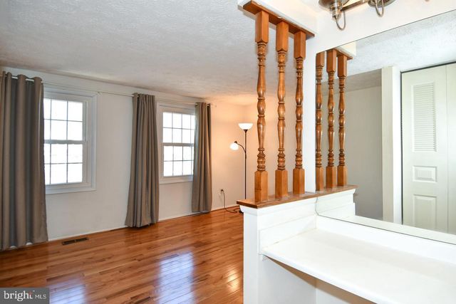 8417 CEDAR FALLS CT, Springfield, VA 22153