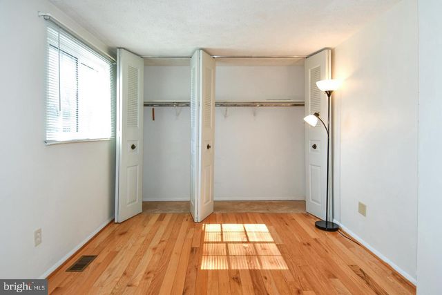 8417 CEDAR FALLS CT, Springfield, VA 22153