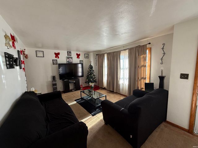 2117 Vassar Avenue, South Bend, IN 46628