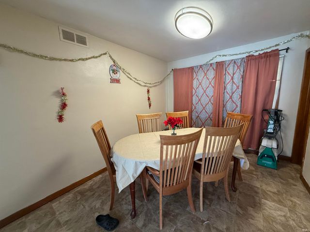 2117 Vassar Avenue, South Bend, IN 46628