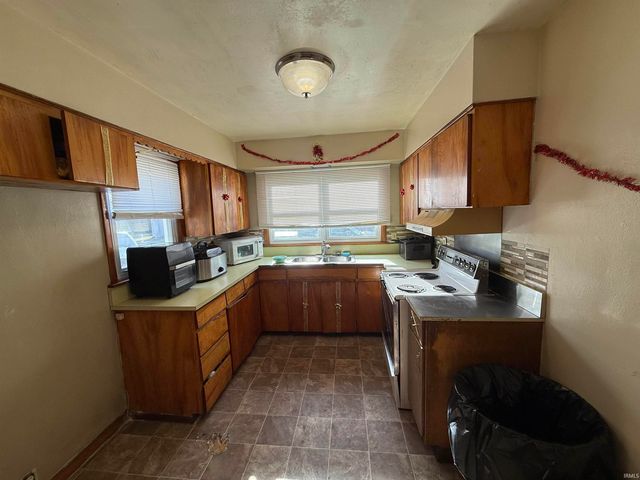 2117 Vassar Avenue, South Bend, IN 46628