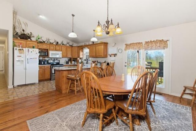 2603 Ross Lane, West Plains, MO 65775