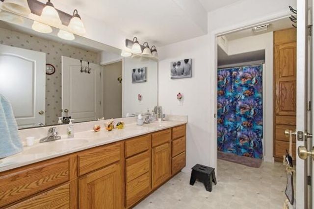 2603 Ross Lane, West Plains, MO 65775