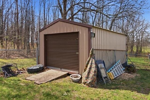 2603 Ross Lane, West Plains, MO 65775