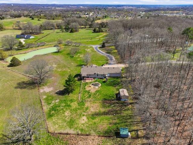 2603 Ross Lane, West Plains, MO 65775