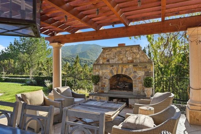 15715 Gum Tree Lane, Los Gatos, CA 95032