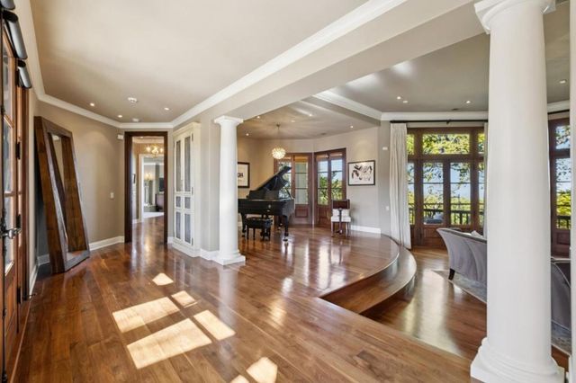 15715 Gum Tree Lane, Los Gatos, CA 95032