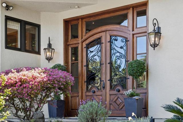 15715 Gum Tree Lane, Los Gatos, CA 95032