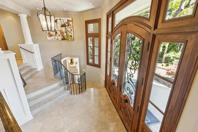 15715 Gum Tree Lane, Los Gatos, CA 95032