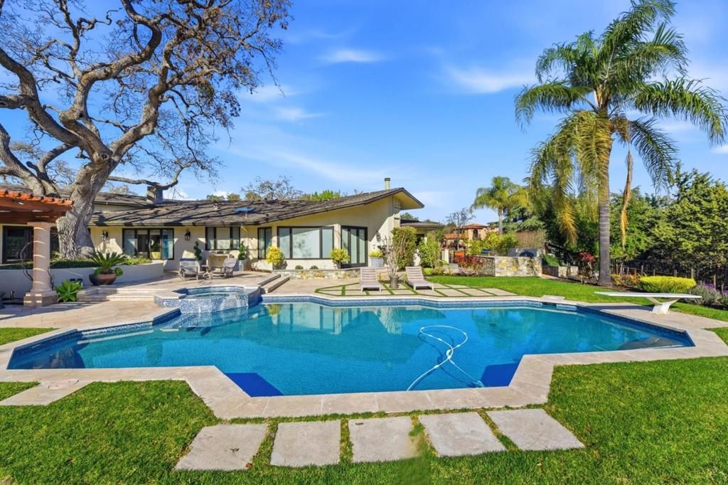 Image 100 of property listing at 15715 Gum Tree Lane, Los Gatos, CA 95032