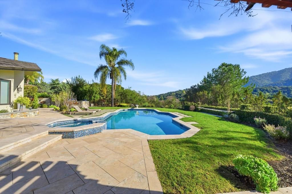 Image 101 of property listing at 15715 Gum Tree Lane, Los Gatos, CA 95032