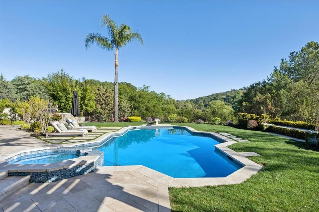 Image 102 of property listing at 15715 Gum Tree Lane, Los Gatos, CA 95032