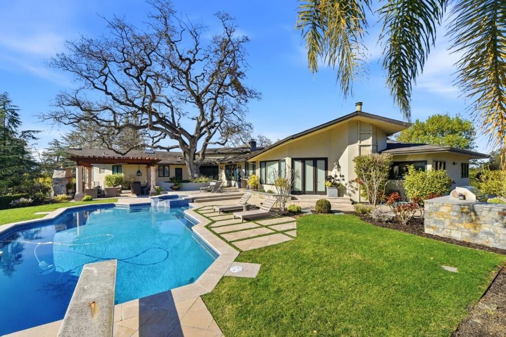 Image 105 of property listing at 15715 Gum Tree Lane, Los Gatos, CA 95032