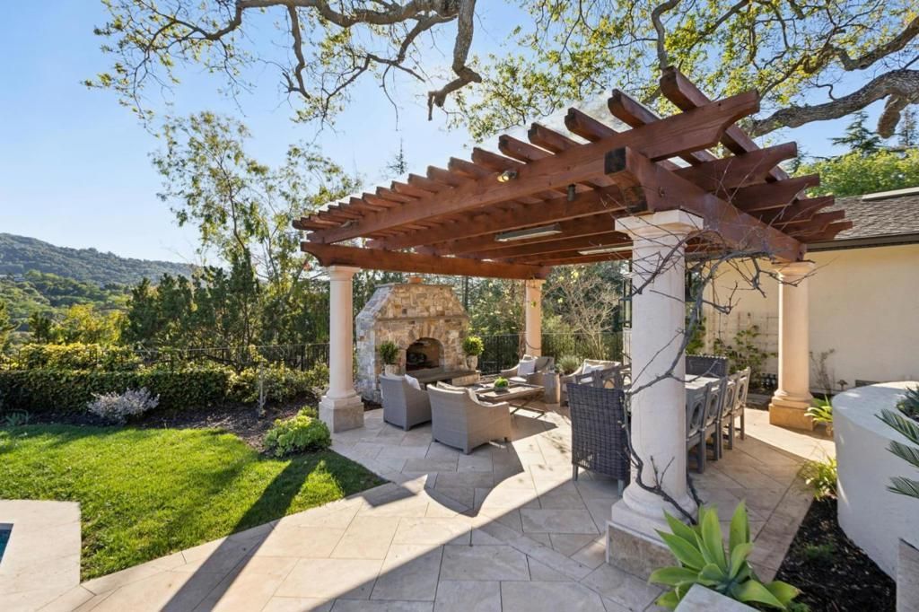 Image 121 of property listing at 15715 Gum Tree Lane, Los Gatos, CA 95032