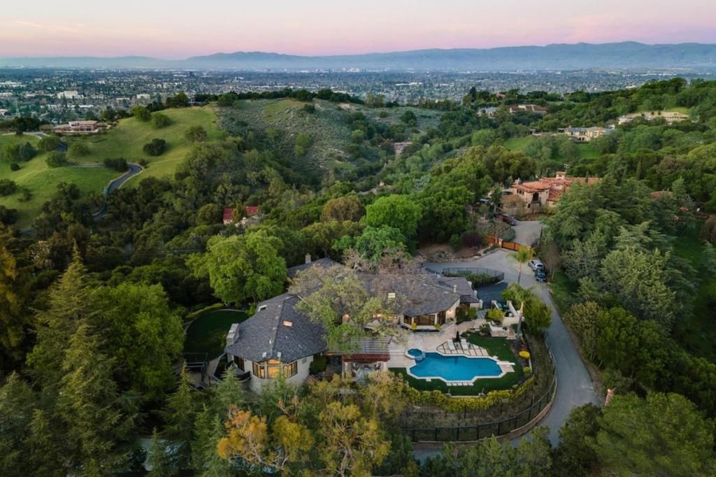 Image 144 of property listing at 15715 Gum Tree Lane, Los Gatos, CA 95032