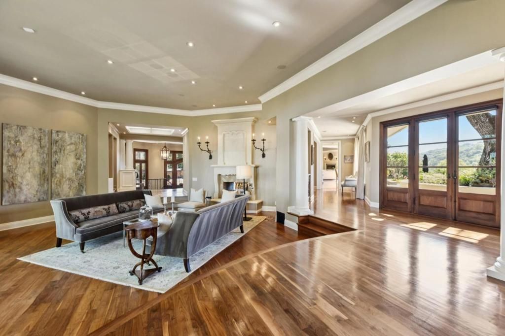 Image 18 of property listing at 15715 Gum Tree Lane, Los Gatos, CA 95032