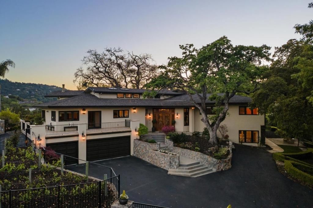 Image 2 of property listing at 15715 Gum Tree Lane, Los Gatos, CA 95032