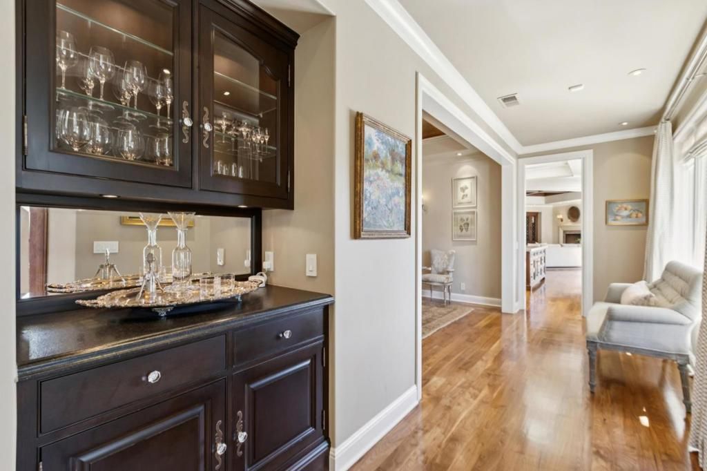 Image 20 of property listing at 15715 Gum Tree Lane, Los Gatos, CA 95032