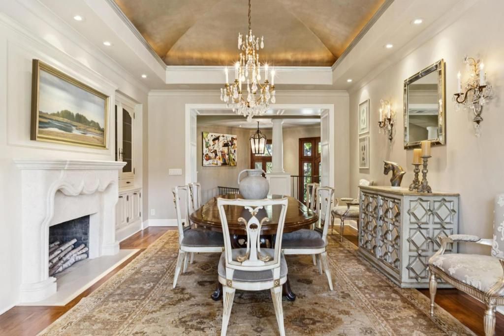 Image 22 of property listing at 15715 Gum Tree Lane, Los Gatos, CA 95032