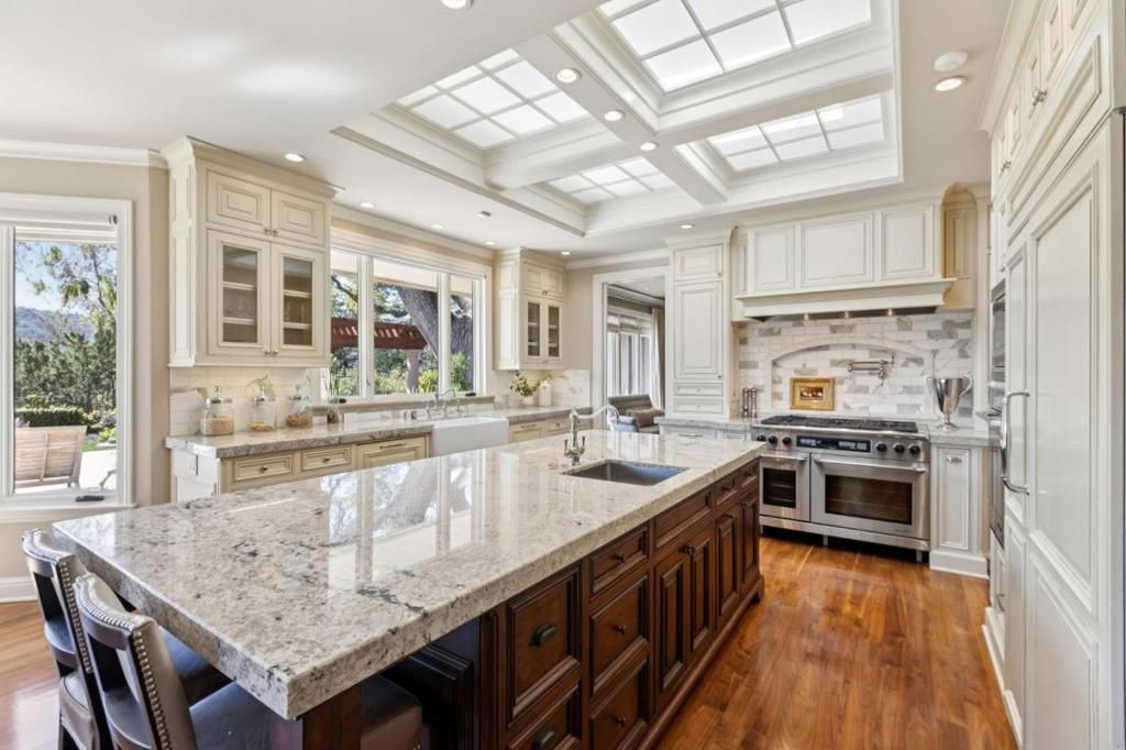 Image 25 of property listing at 15715 Gum Tree Lane, Los Gatos, CA 95032