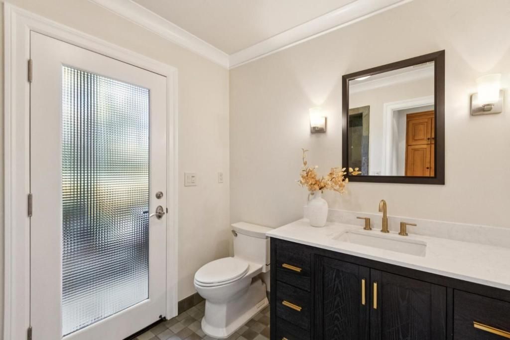 Image 65 of property listing at 15715 Gum Tree Lane, Los Gatos, CA 95032