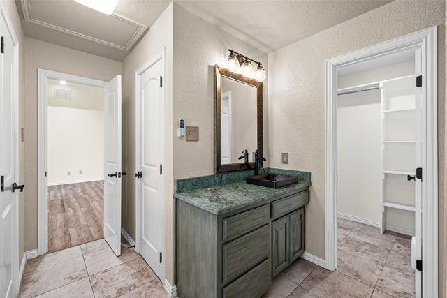 2325 River Road, Granbury, TX 76048