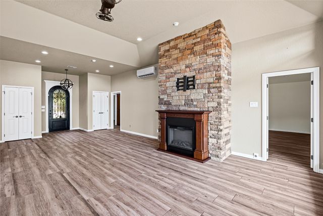2325 River Road, Granbury, TX 76048
