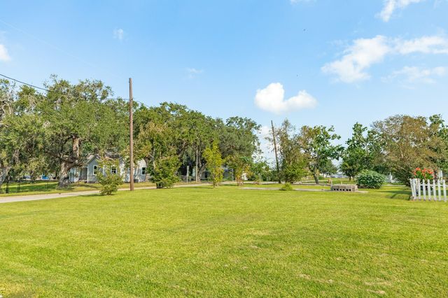 0 N Avenue A, Freeport, TX 77541