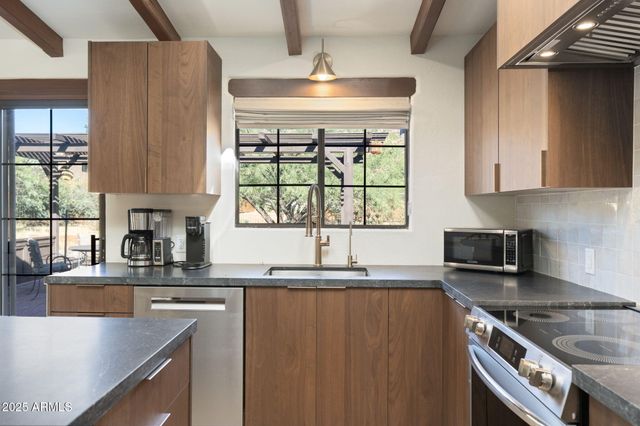 80 SEDONA Road, Sedona, AZ 86351