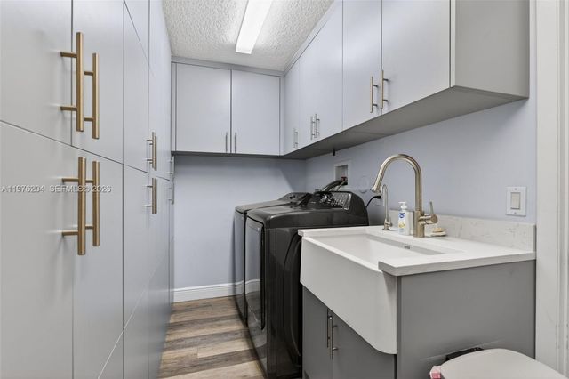 8681 NW 53rd Ct, Coral Springs, FL 33067