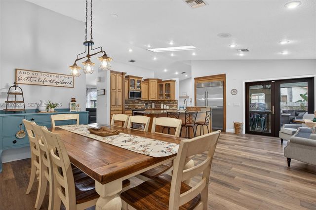 8681 NW 53rd Ct, Coral Springs, FL 33067