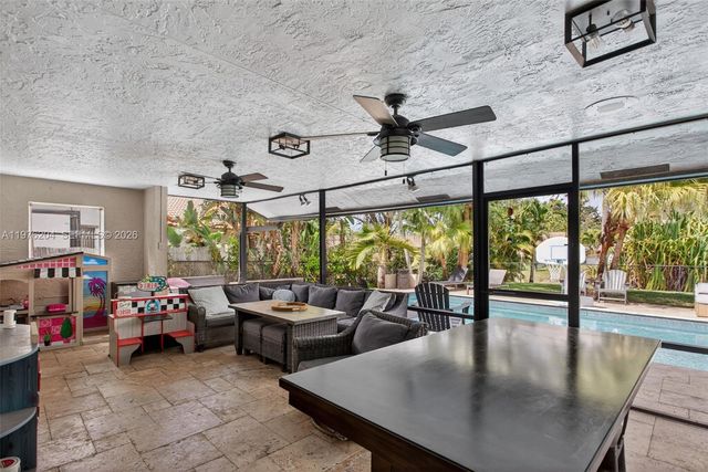 8681 NW 53rd Ct, Coral Springs, FL 33067