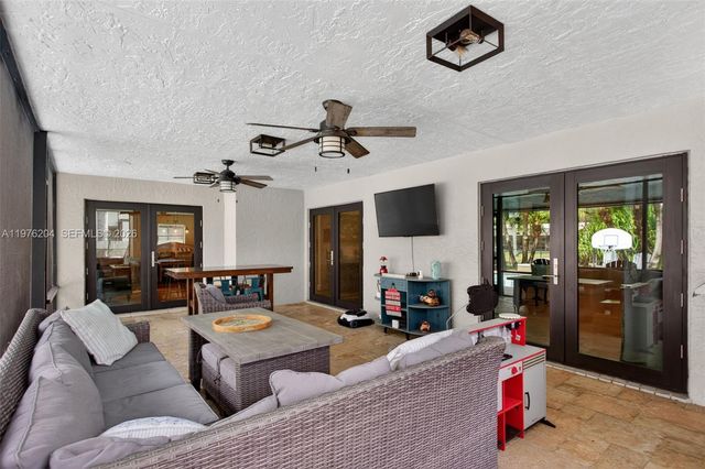 8681 NW 53rd Ct, Coral Springs, FL 33067