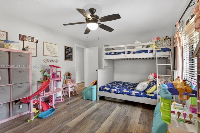 8681 NW 53rd Ct, Coral Springs, FL 33067