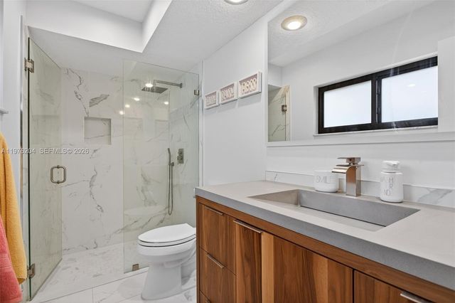 8681 NW 53rd Ct, Coral Springs, FL 33067