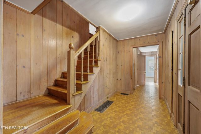 114 Royal Heights Drive, Knoxville, TN 37920