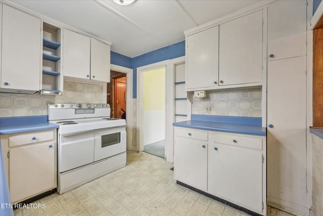 114 Royal Heights Drive, Knoxville, TN 37920