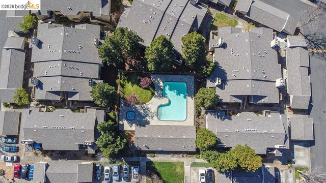 802 Dover, Hercules, CA 94547