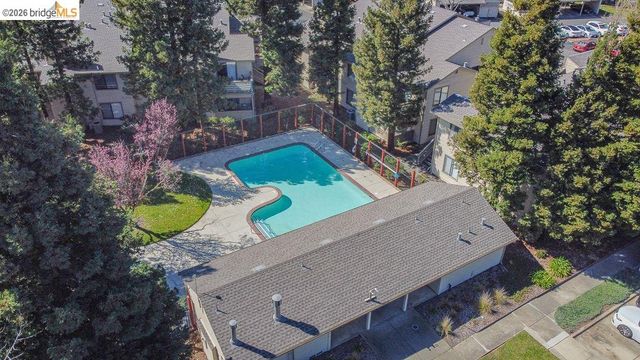 802 Dover, Hercules, CA 94547