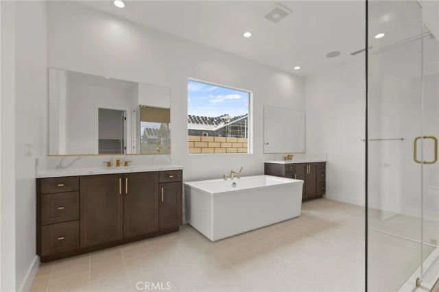 30017 N Avenida Sierra Madre, Valencia, CA 91354