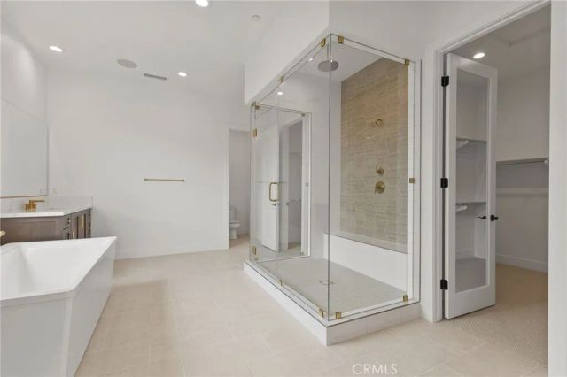 30017 N Avenida Sierra Madre, Valencia, CA 91354