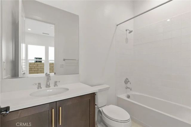 30017 N Avenida Sierra Madre, Valencia, CA 91354